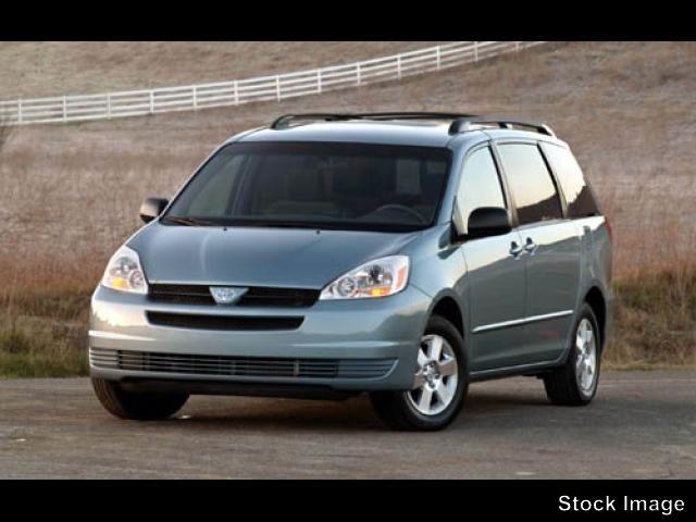 Photo of 2004 Toyota Sienna