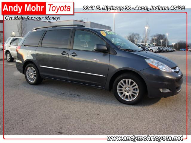 Photo of 2008 Toyota Sienna