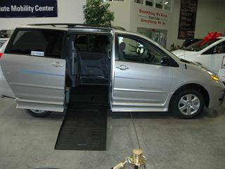 Photo of 2008 Toyota Sienna