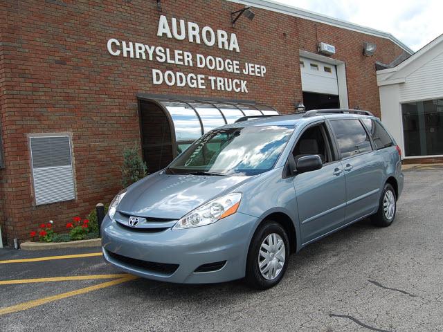 Photo of 2008 Toyota Sienna