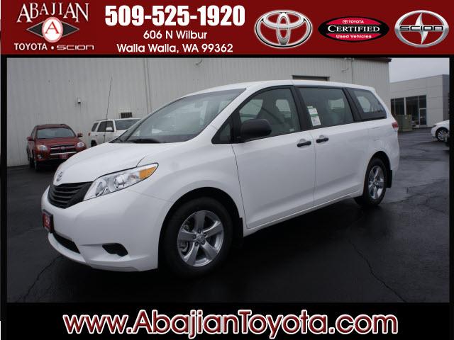 Photo of 2012 Toyota Sienna