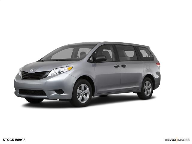 Photo of 2011 Toyota Sienna