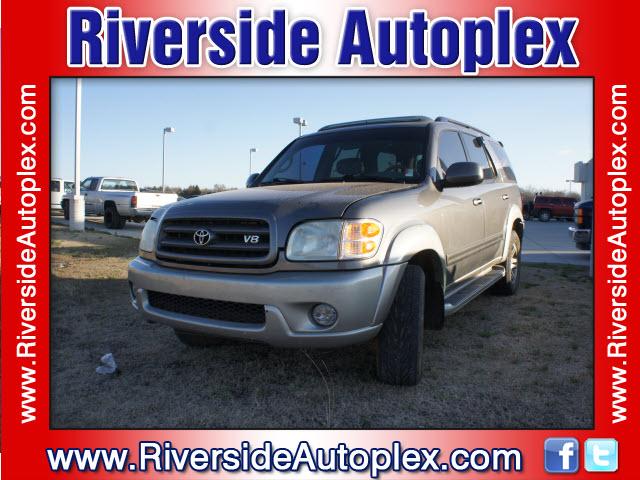 Photo of 2003 Toyota Sequoia