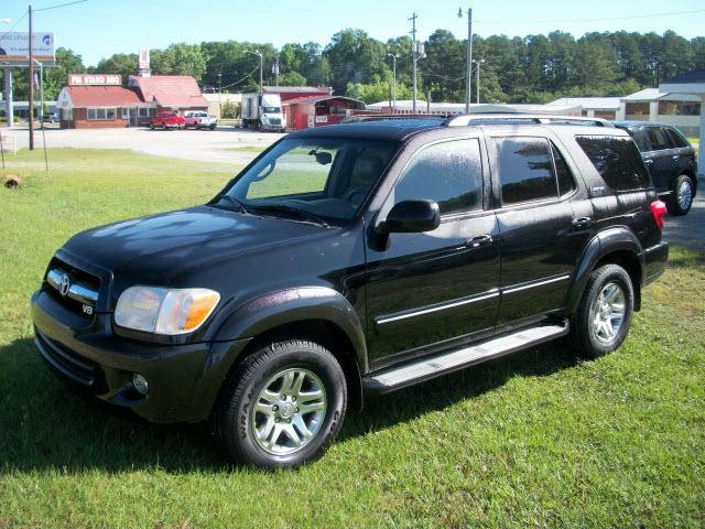 Photo of 2005 Toyota Sequoia