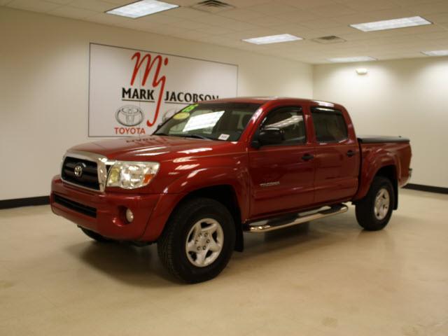 Photo of 2005 Toyota Tacoma