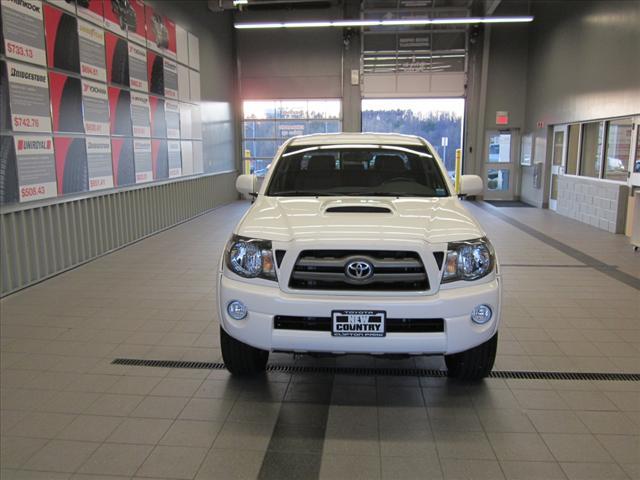 Photo of 2010 Toyota Tacoma