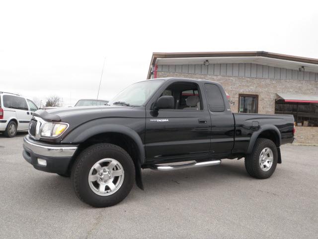 Photo of 2004 Toyota Tacoma