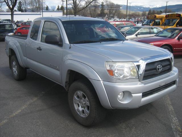 Photo of 2005 Toyota Tacoma