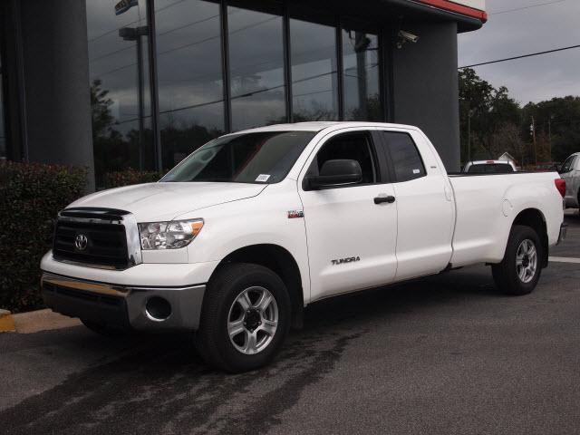 Photo of 2011 Toyota Tundra