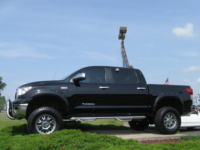 Photo of 2010 Toyota Tundra