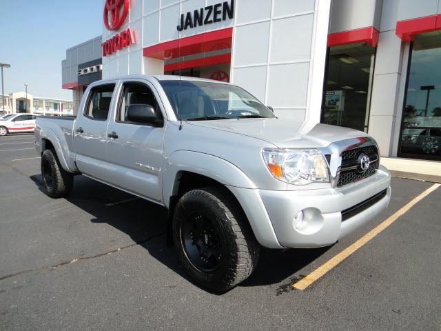 Photo of 2011 Toyota Tacoma