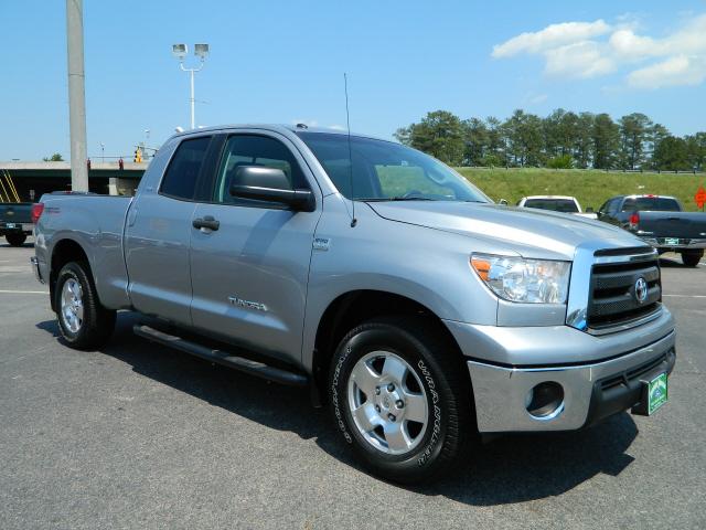 Photo of 2010 Toyota Tundra