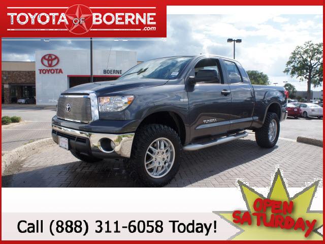 Photo of 2011 Toyota Tundra