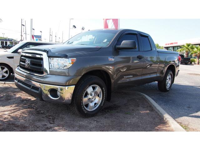 Photo of 2010 Toyota Tundra