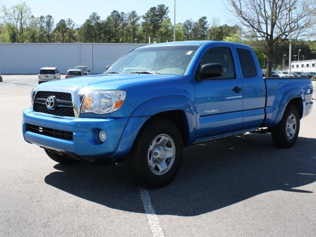 Photo of 2011 Toyota Tacoma