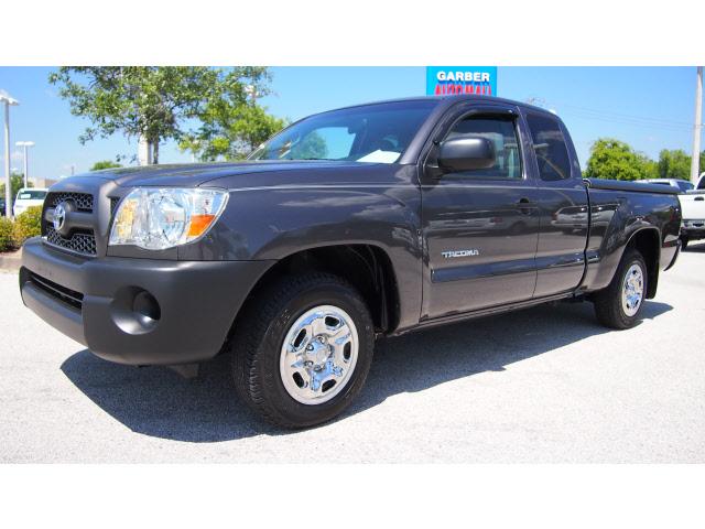 Photo of 2011 Toyota Tacoma