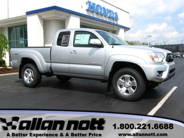Photo of 2012 Toyota Tacoma