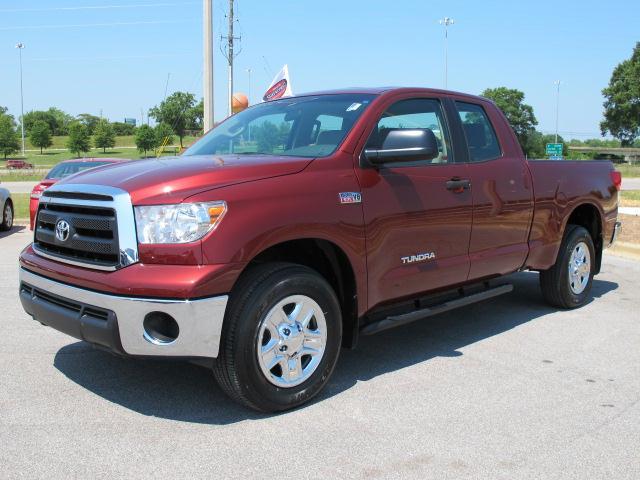 Photo of 2010 Toyota Tundra 4WD Truck