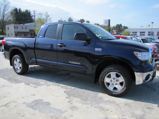 Photo of 2010 Toyota Tundra