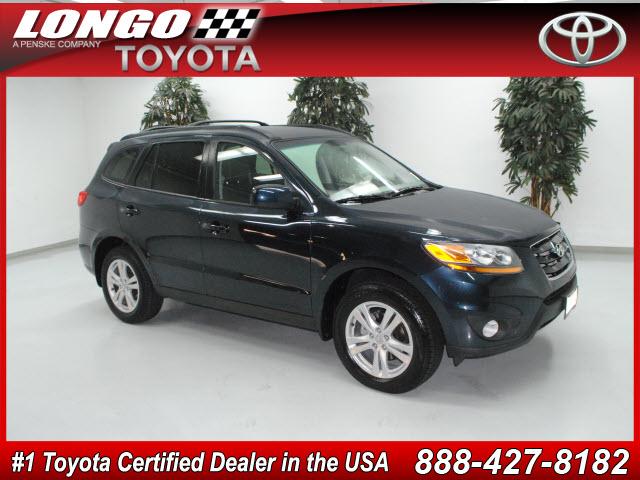 Photo of 2011 Hyundai Santa Fe