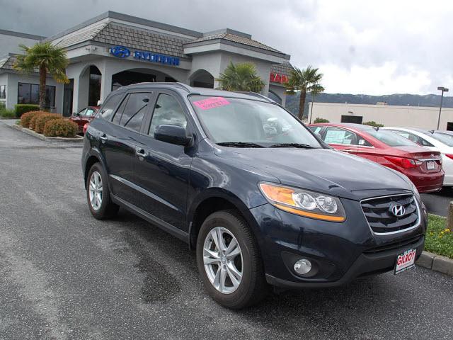 Photo of 2011 Hyundai Santa Fe