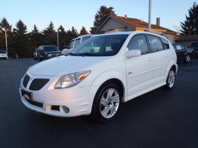 Photo of 2006 Pontiac Vibe