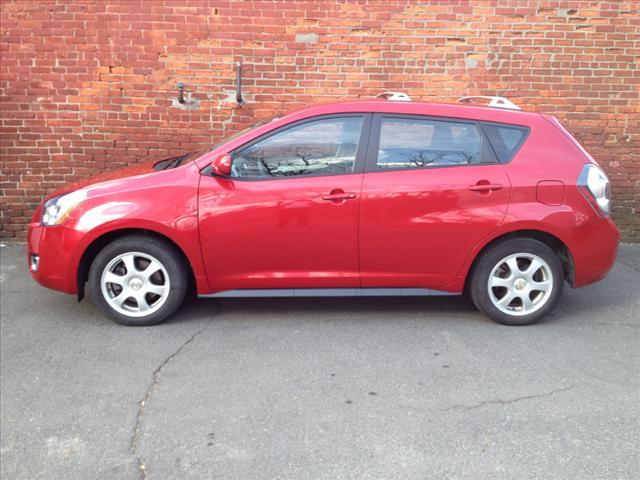 Photo of 2009 Pontiac Vibe