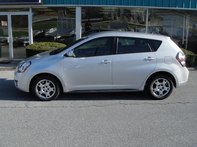 Photo of 2009 Pontiac Vibe