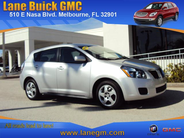 Photo of 2010 Pontiac Vibe