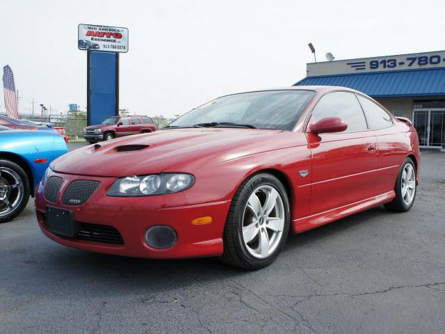 Photo of 2004 Pontiac GTO