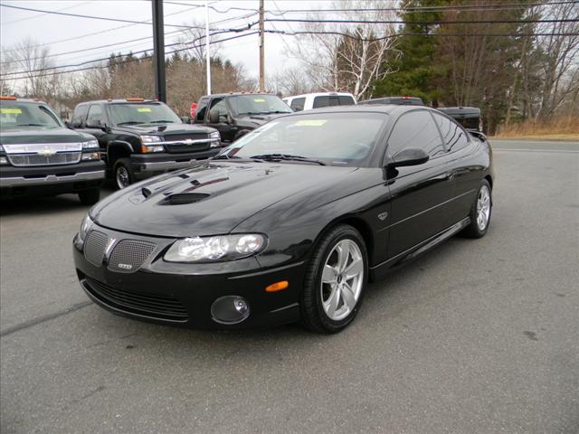 Photo of 2005 Pontiac GTO