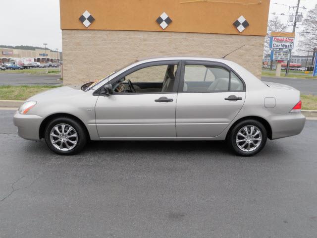 Photo of 2004 Mitsubishi Lancer