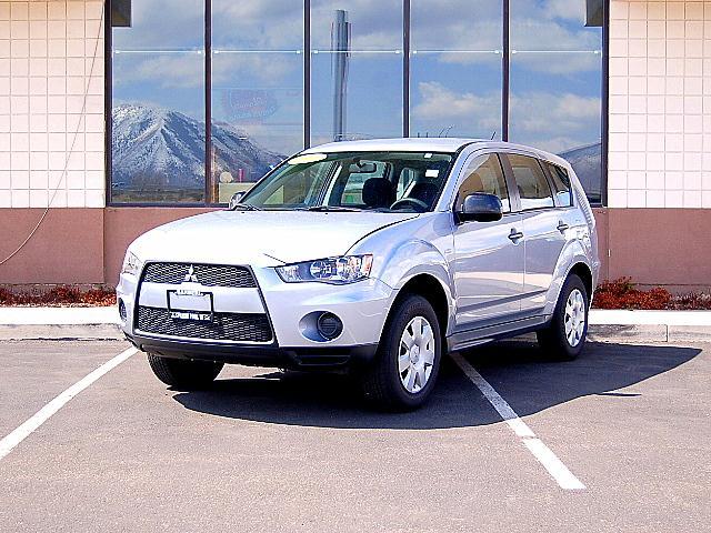 Photo of 2010 Mitsubishi Outlander