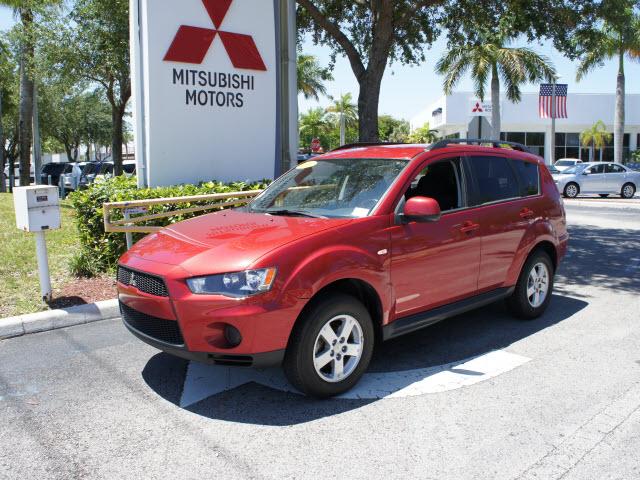 Photo of 2010 Mitsubishi Outlander