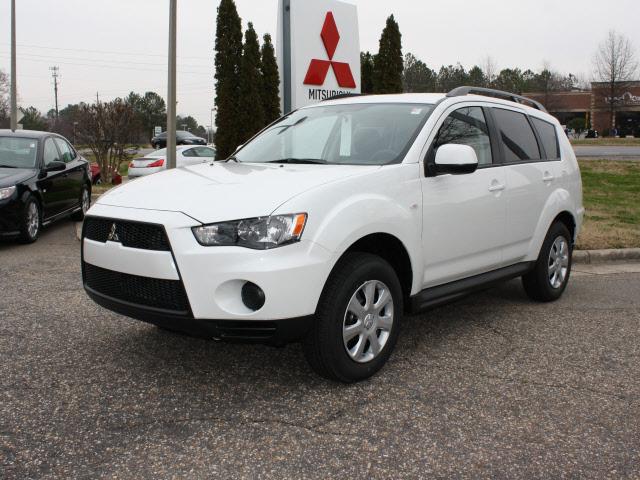 Photo of 2012 Mitsubishi Outlander