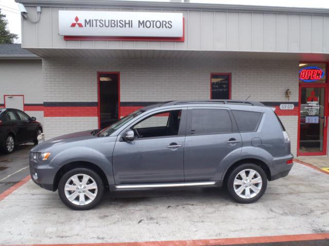 Photo of 2012 Mitsubishi Outlander
