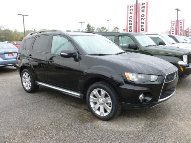 Photo of 2010 Mitsubishi Outlander