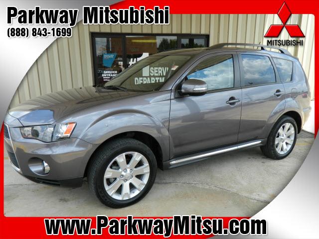 Photo of 2010 Mitsubishi Outlander