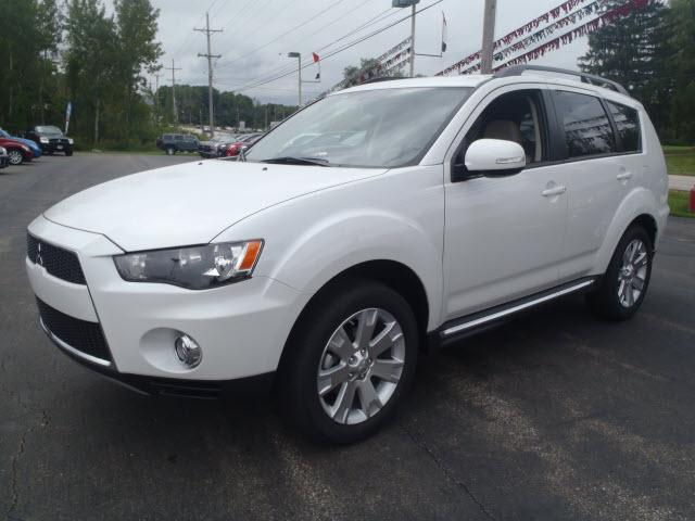 Photo of 2012 Mitsubishi Outlander