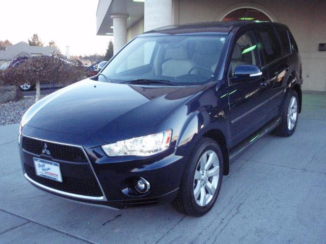 Photo of 2010 Mitsubishi Outlander