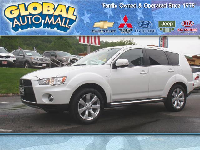 Photo of 2011 Mitsubishi Outlander