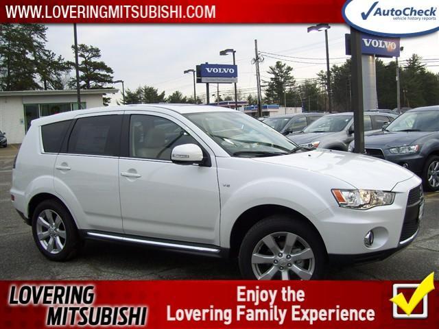 Photo of 2011 Mitsubishi Outlander