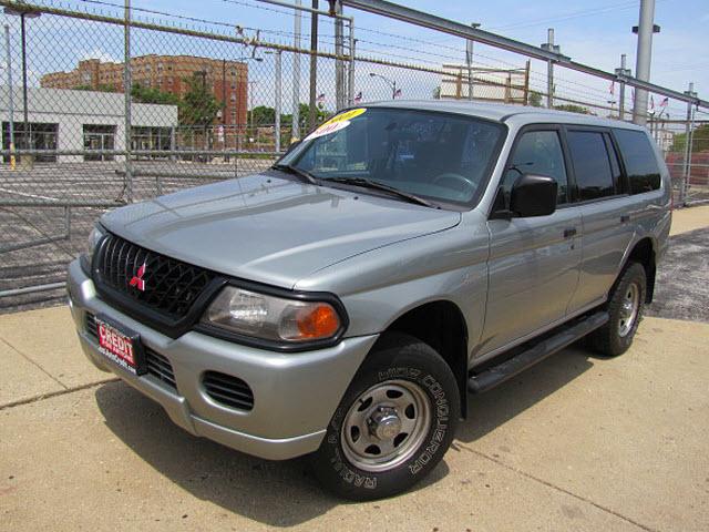 Photo of 2001 Mitsubishi Montero Sport