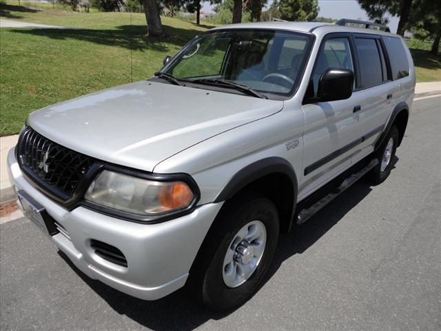 Photo of 2002 Mitsubishi Montero Sport