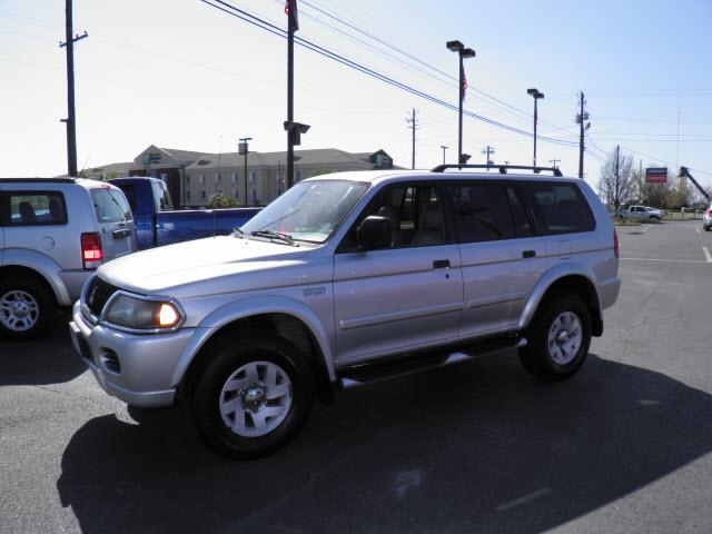 Photo of 2002 Mitsubishi Montero Sport