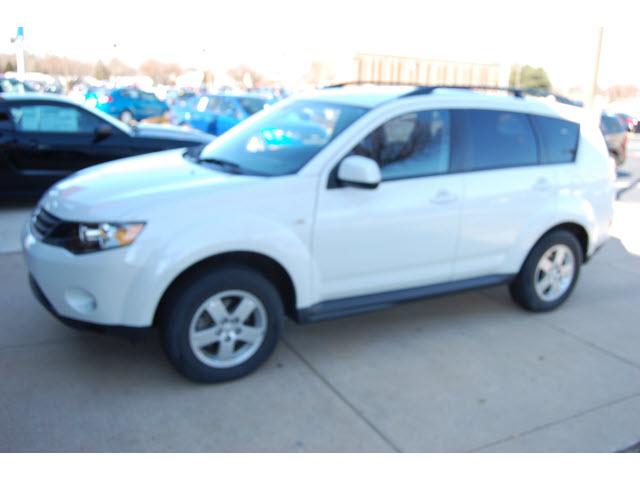 Photo of 2009 Mitsubishi Outlander