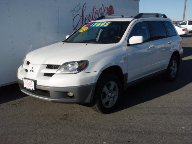 Photo of 2003 Mitsubishi Outlander