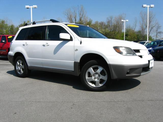 Photo of 2003 Mitsubishi Outlander