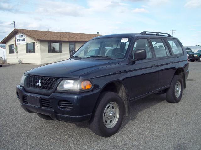 Photo of 2003 Mitsubishi Montero Sport