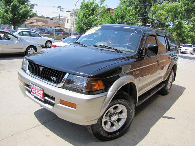 Photo of 1998 Mitsubishi Montero Sport